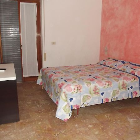 Hotel Sabbia D'Oro Pineto Ngoại thất bức ảnh