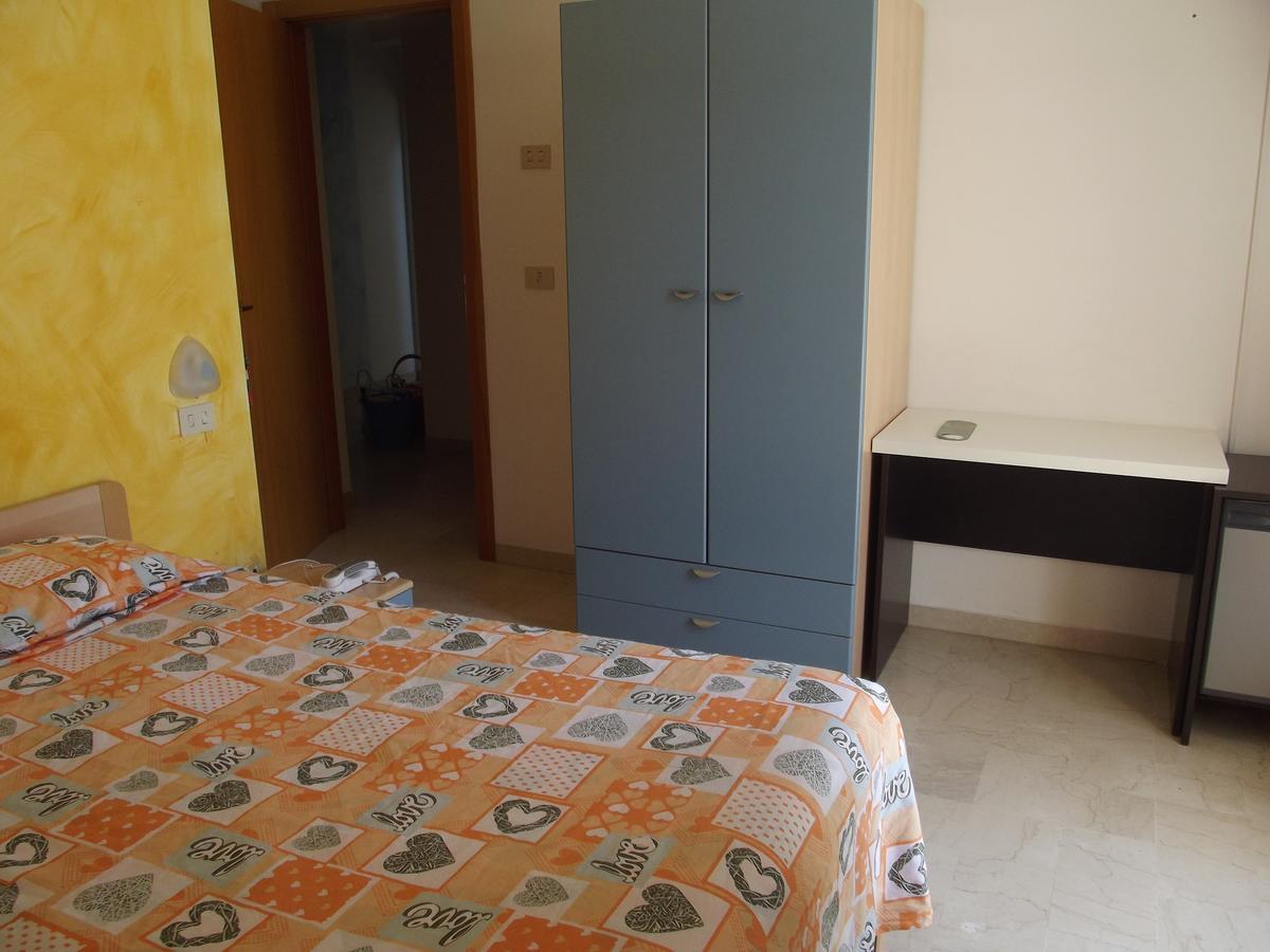 Hotel Sabbia D'Oro Pineto Ngoại thất bức ảnh